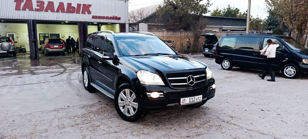 Mercedes-Benz GL-Class