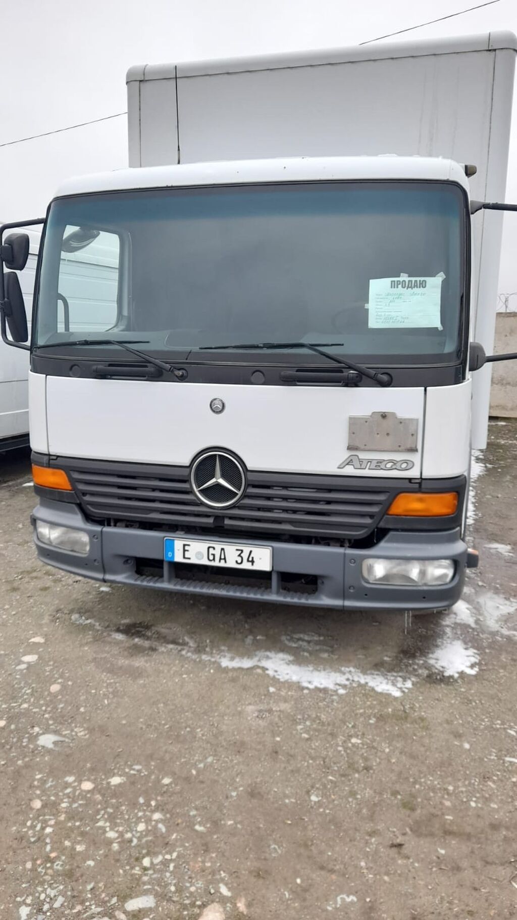 Mercedes-Benz 