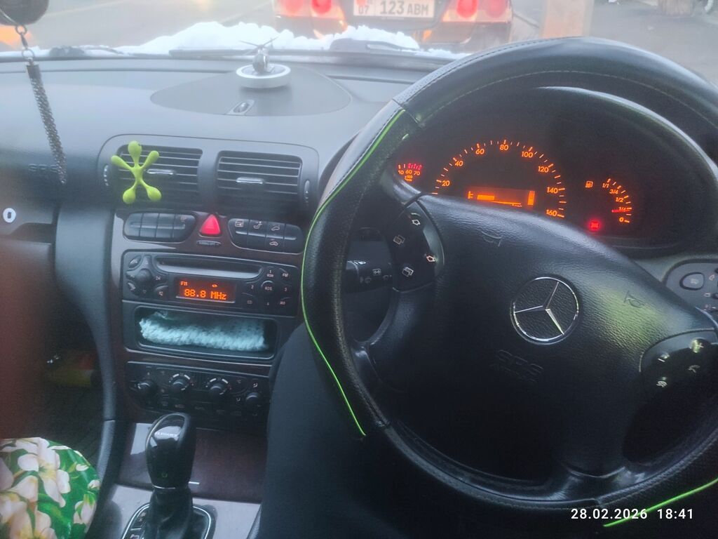 Mercedes-Benz C-Class