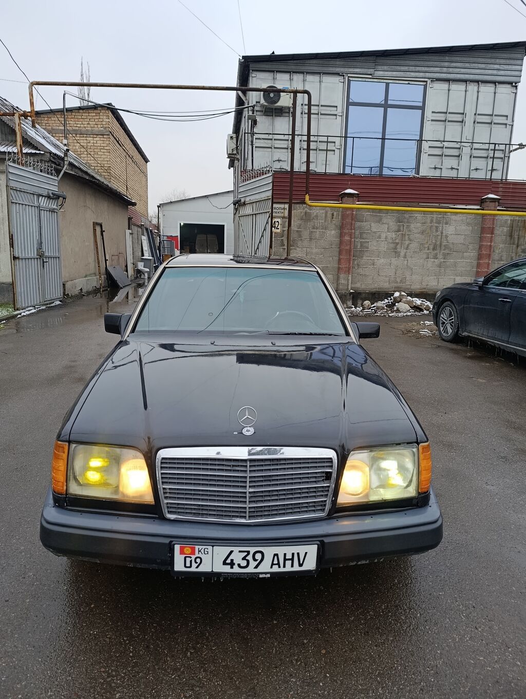 Mercedes-Benz W124