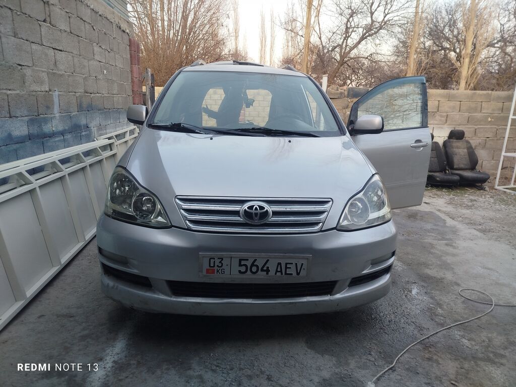 Toyota Avensis Verso