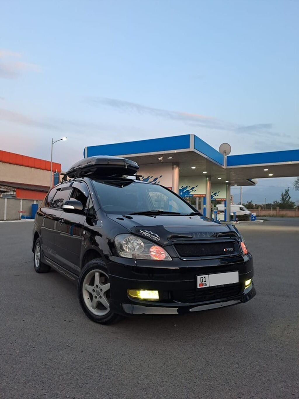 Toyota Ipsum