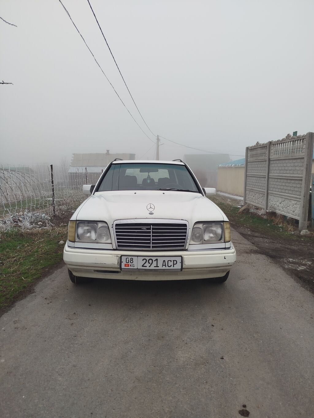 Mercedes-Benz W124