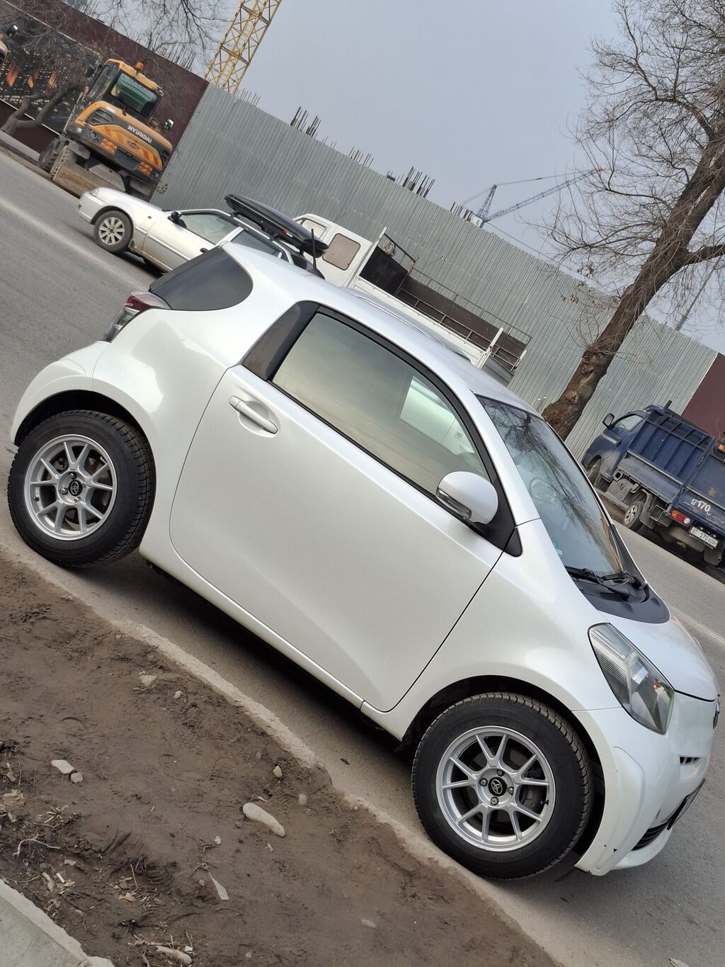 Toyota iQ