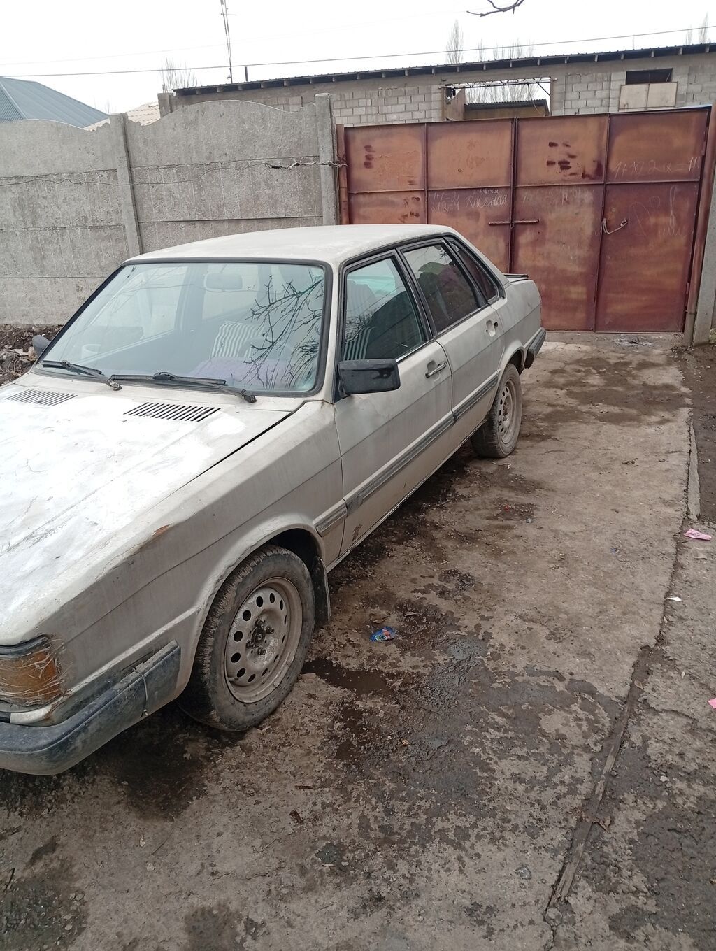 Audi 80