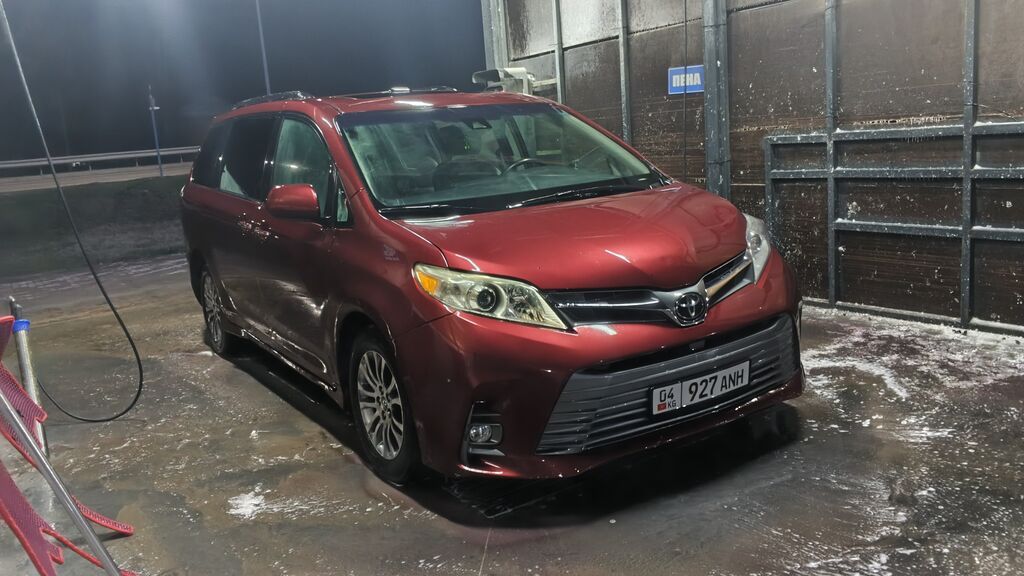 Toyota Sienna