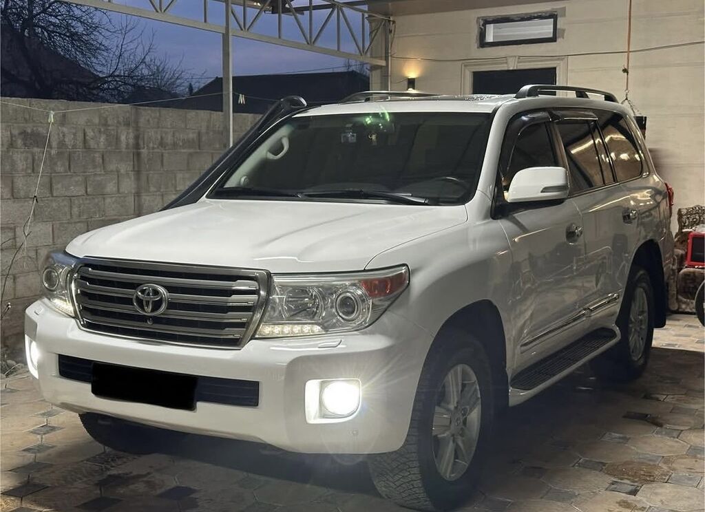 Toyota Land Cruiser
