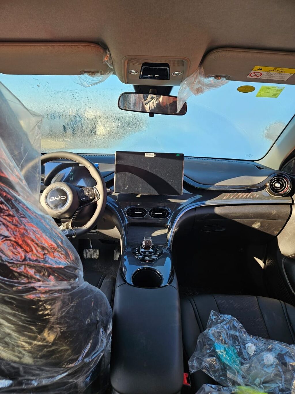 BYD E2