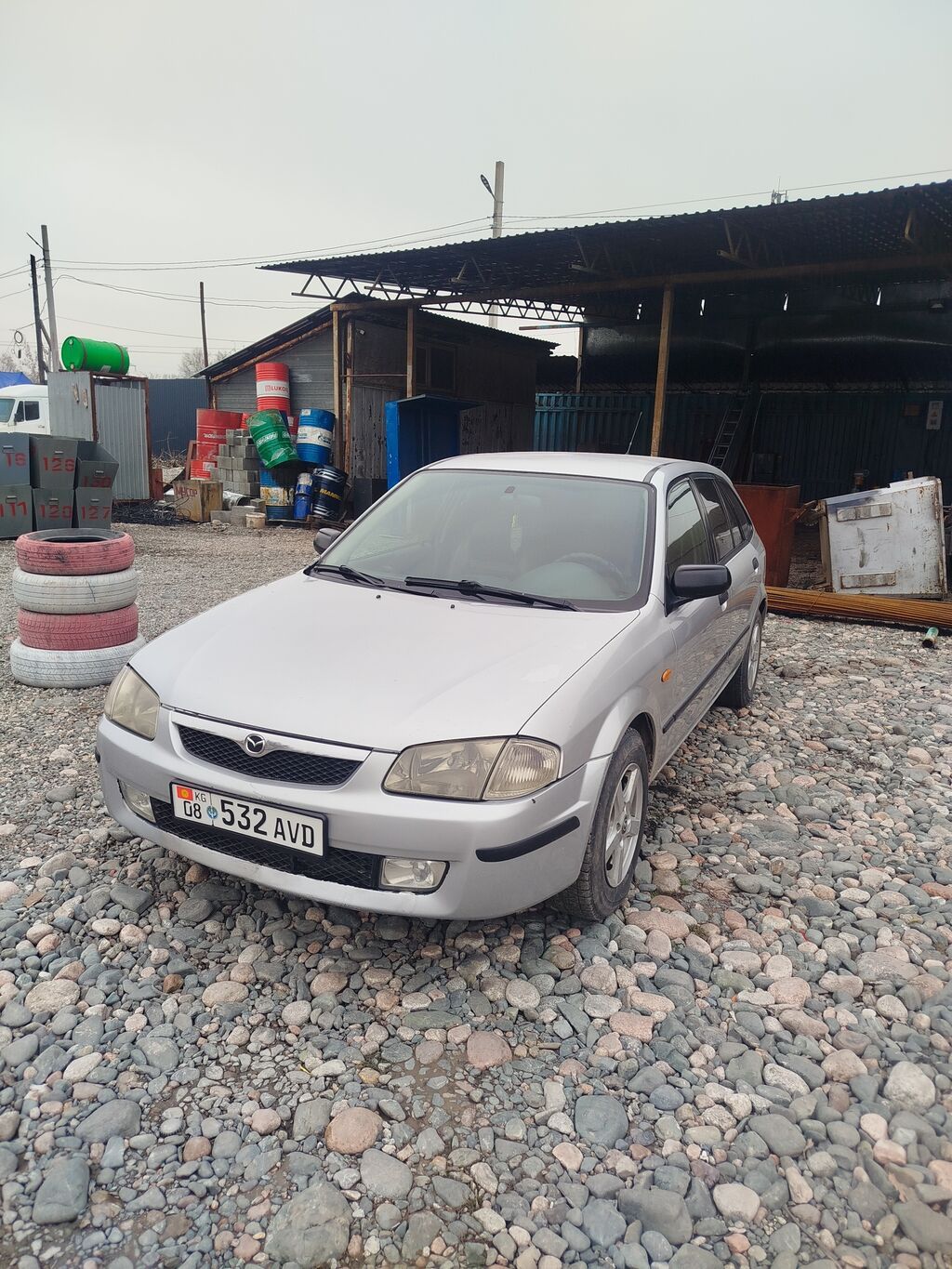 Mazda 323