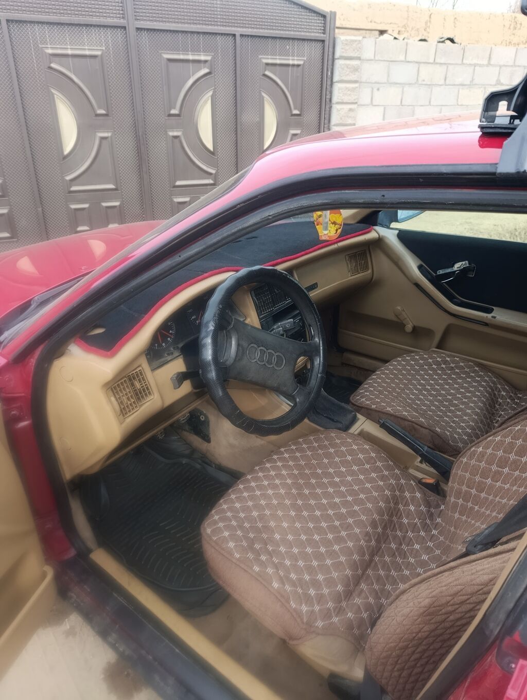 Audi 80