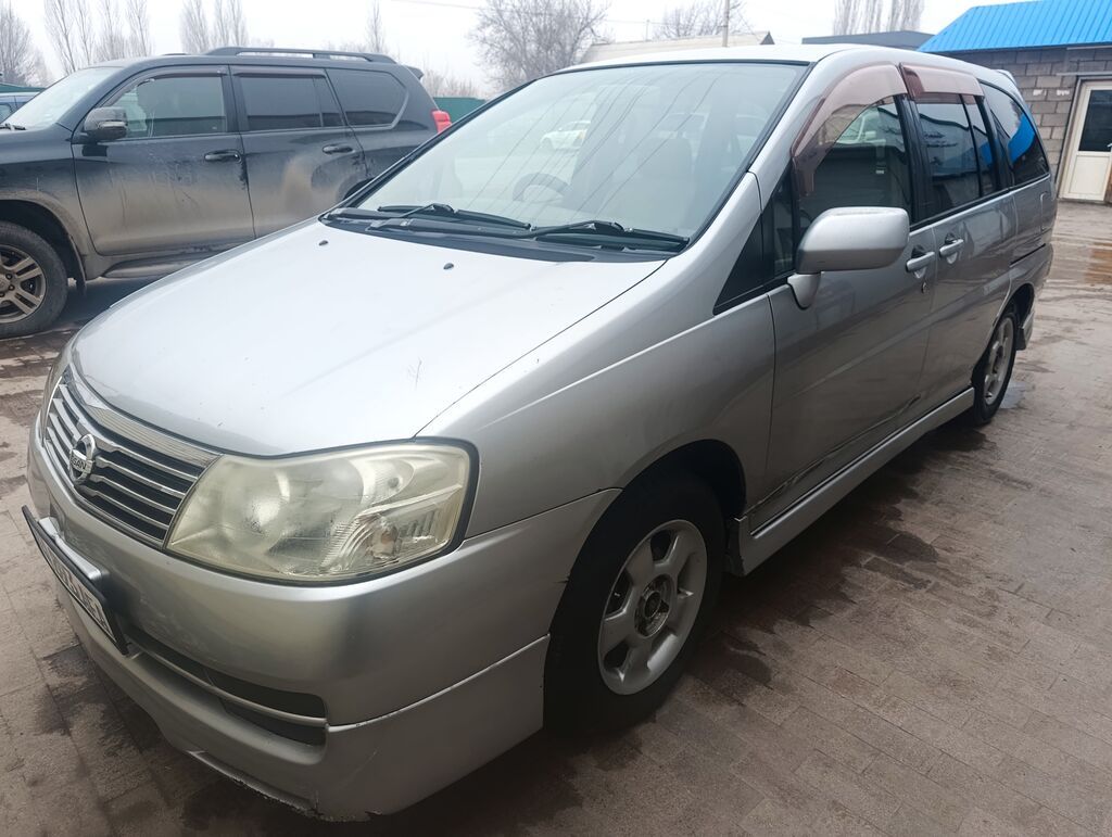 Nissan Liberty