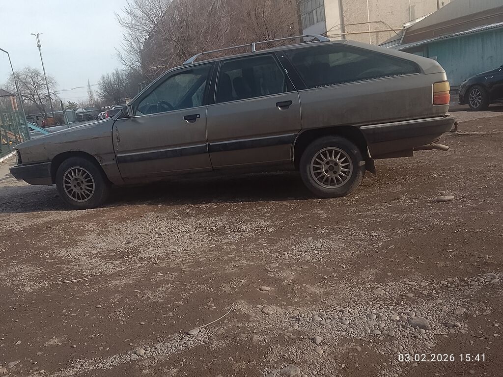 Audi 100