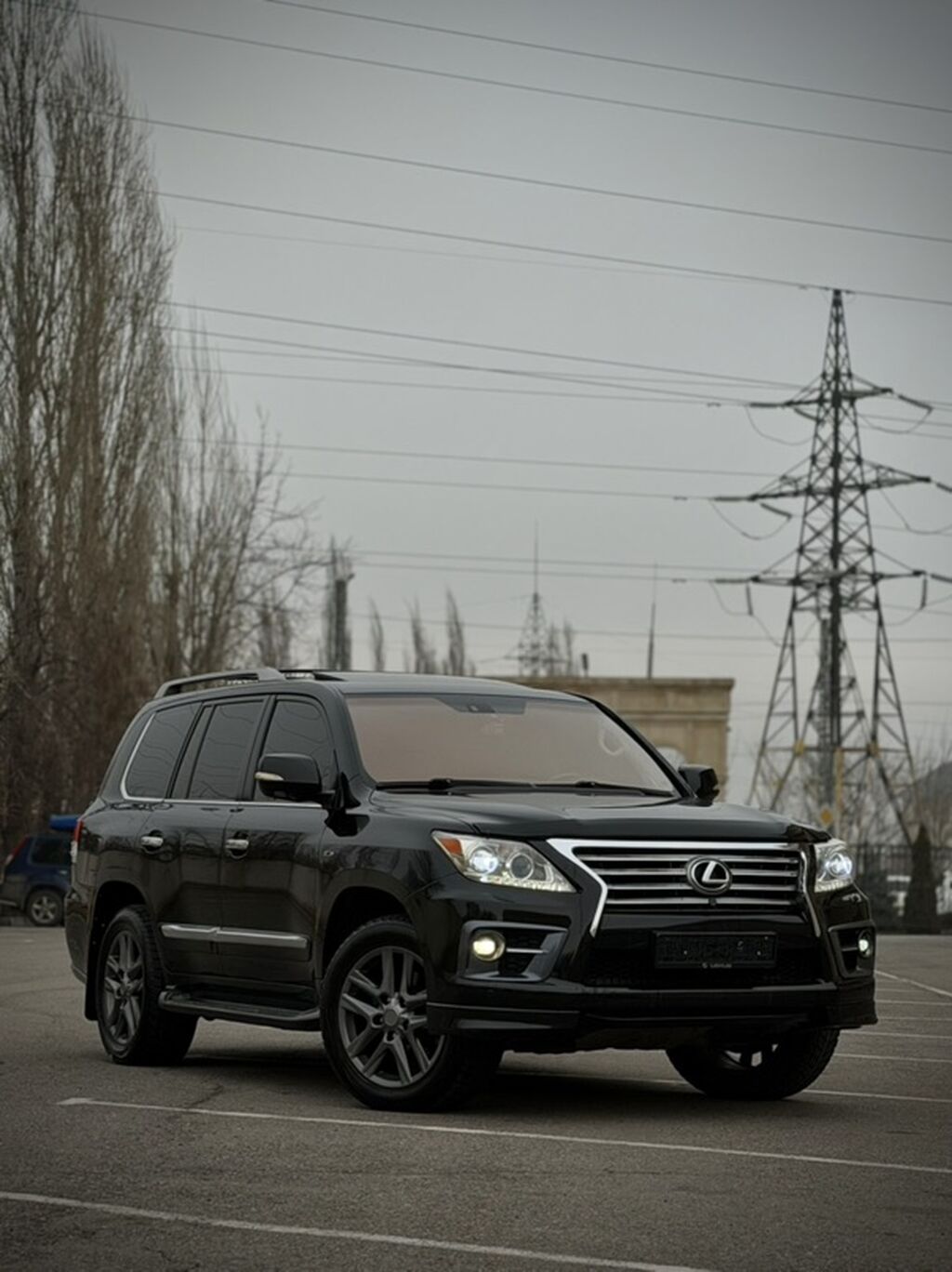 Lexus LX