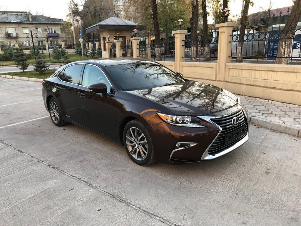 Lexus ES