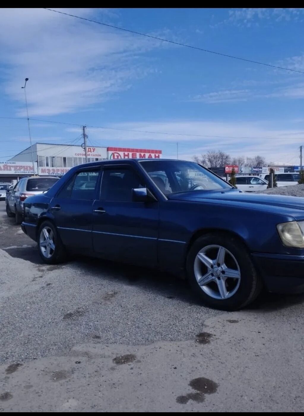 Mercedes-Benz W124