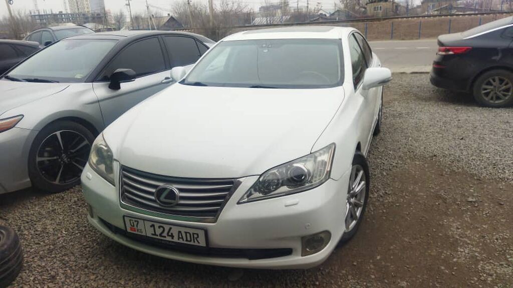 Lexus ES