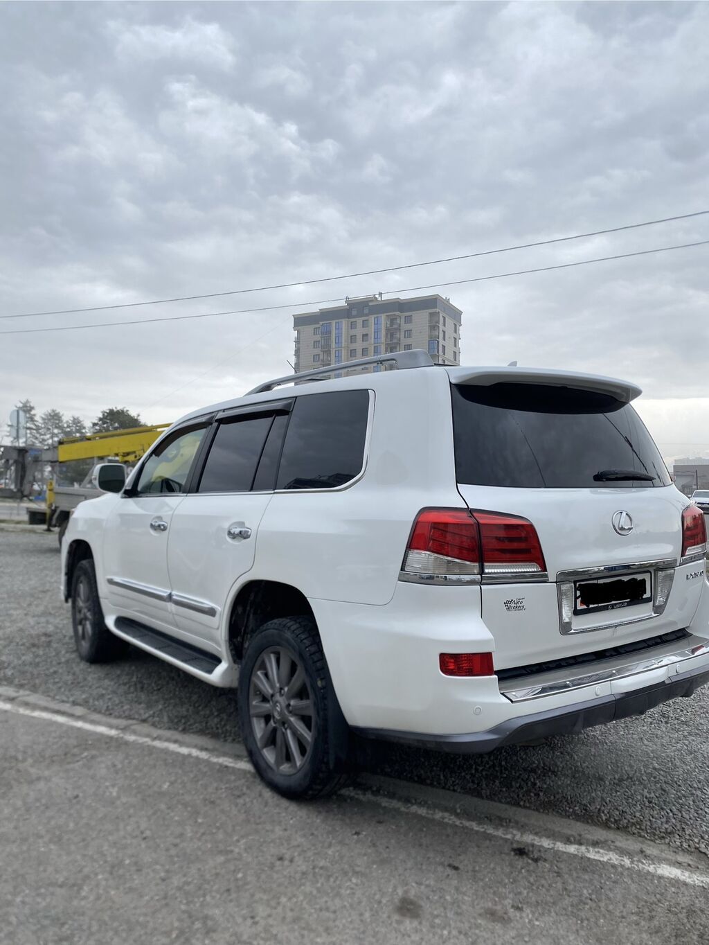 Lexus LX