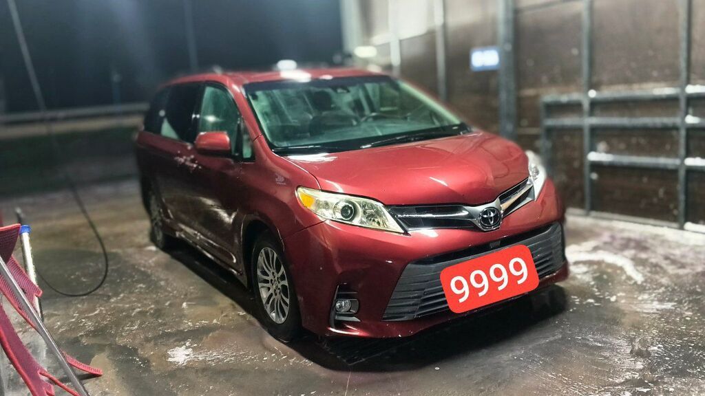 Toyota Sienna