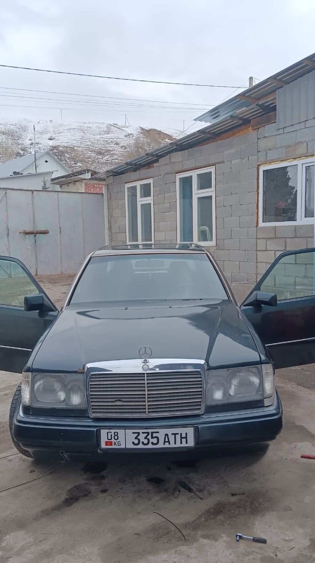 Mercedes-Benz W124