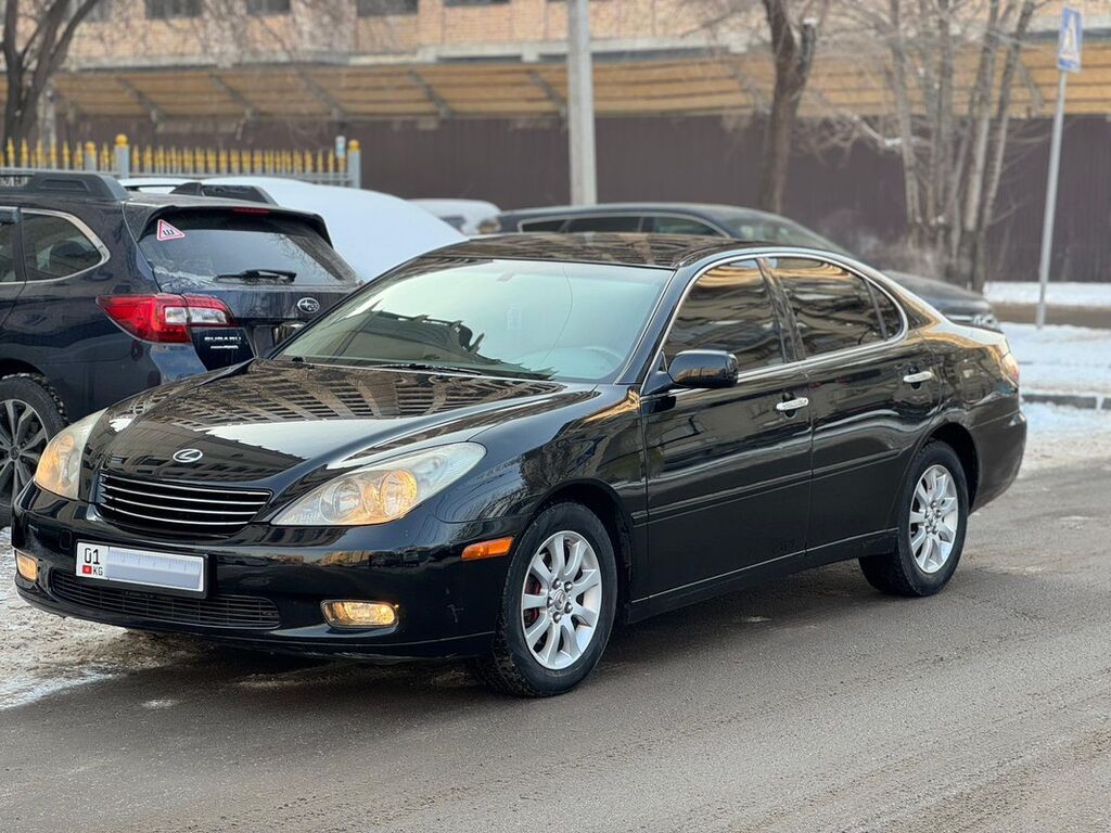 Lexus ES