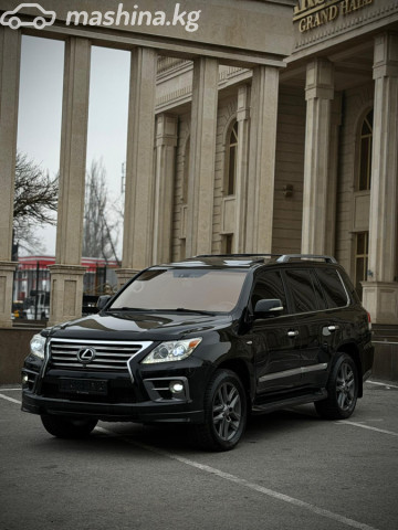 Lexus LX