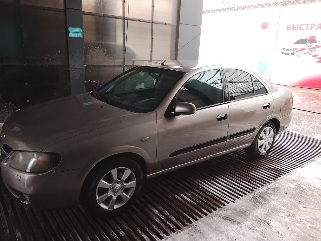 Nissan Almera