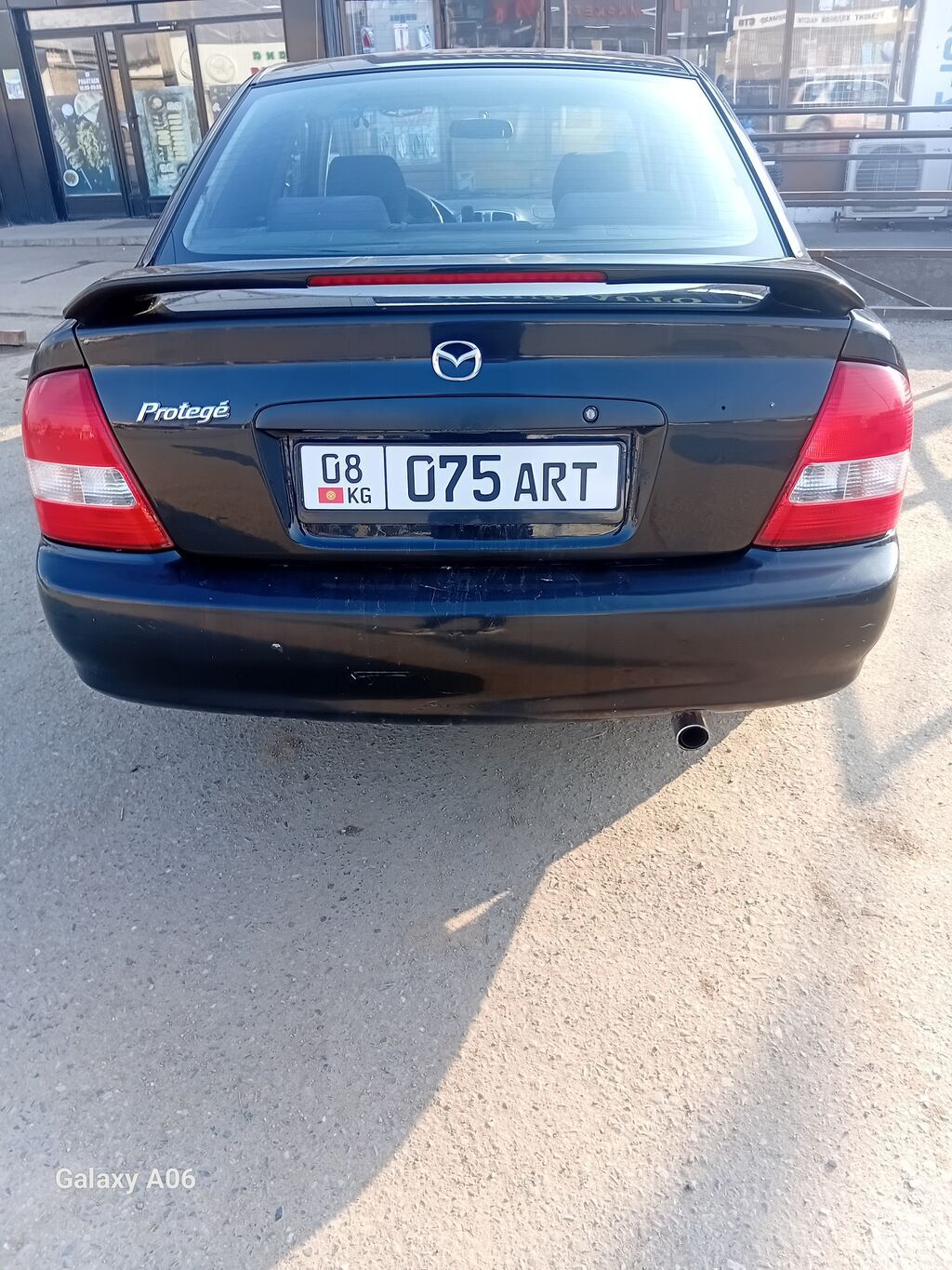 Mazda 323