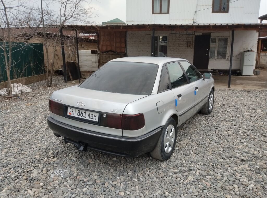 Audi 80