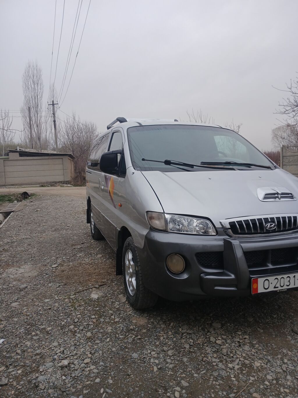 Hyundai H-1
