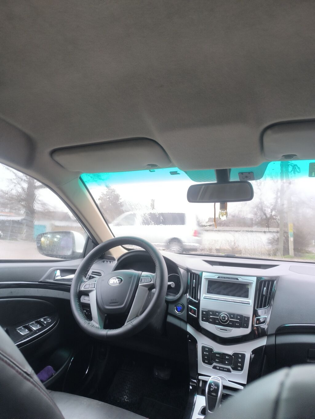 BYD E5