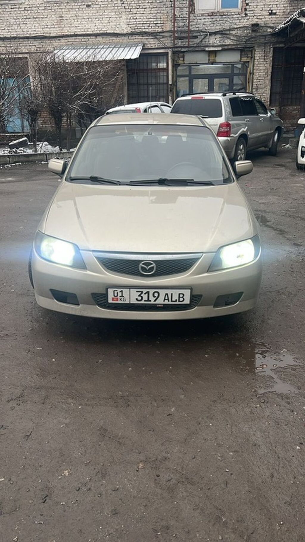 Mazda 323