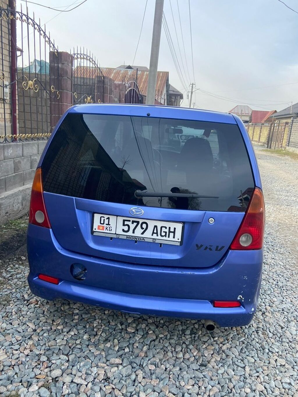 Daihatsu YRV