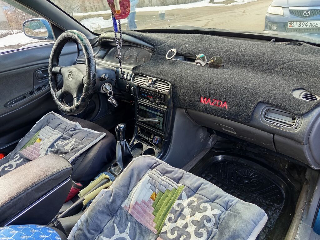 Mazda Cronos