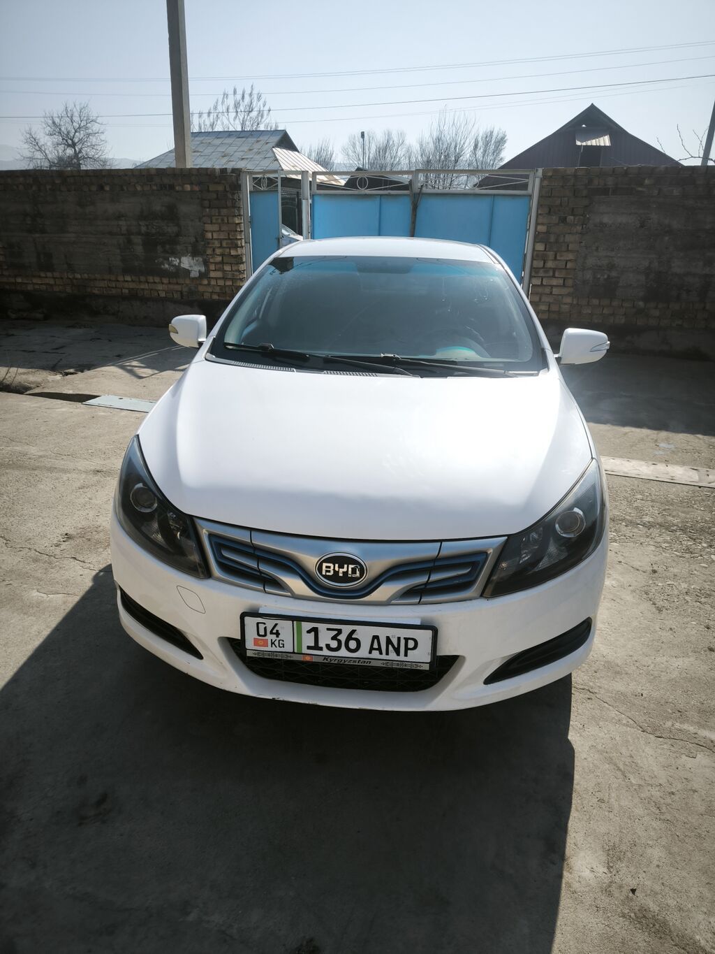 BYD E5