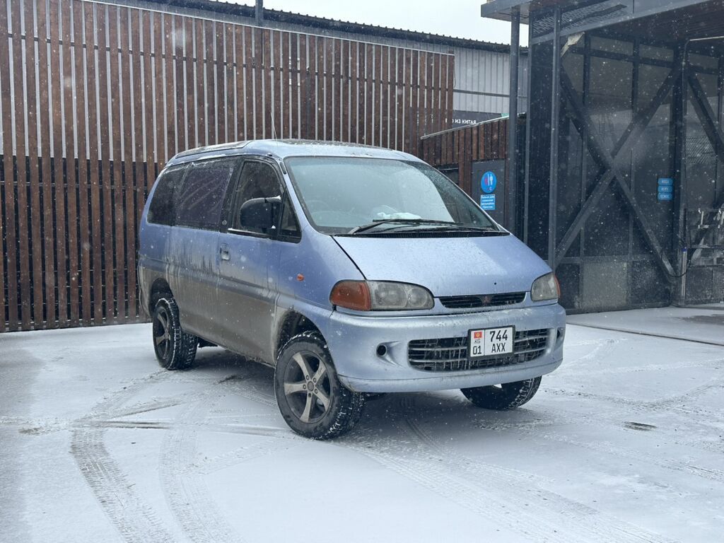 Mitsubishi Delica