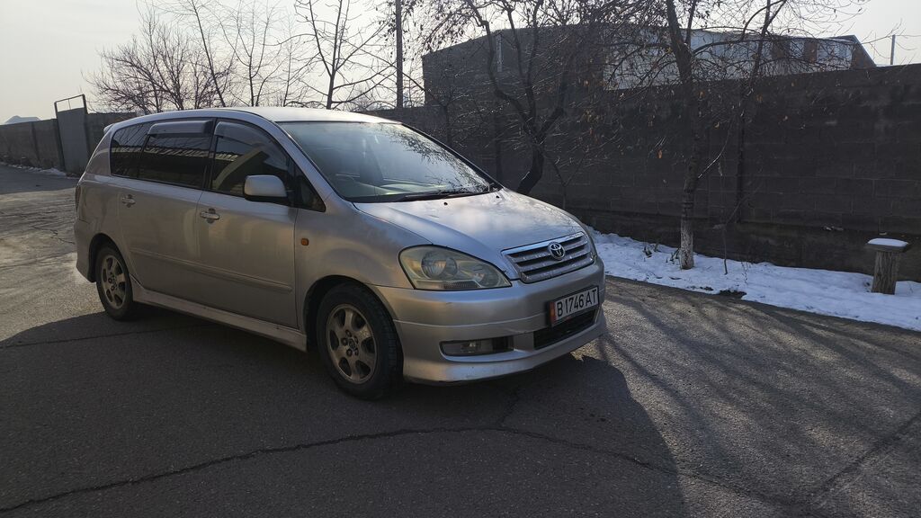Toyota Ipsum