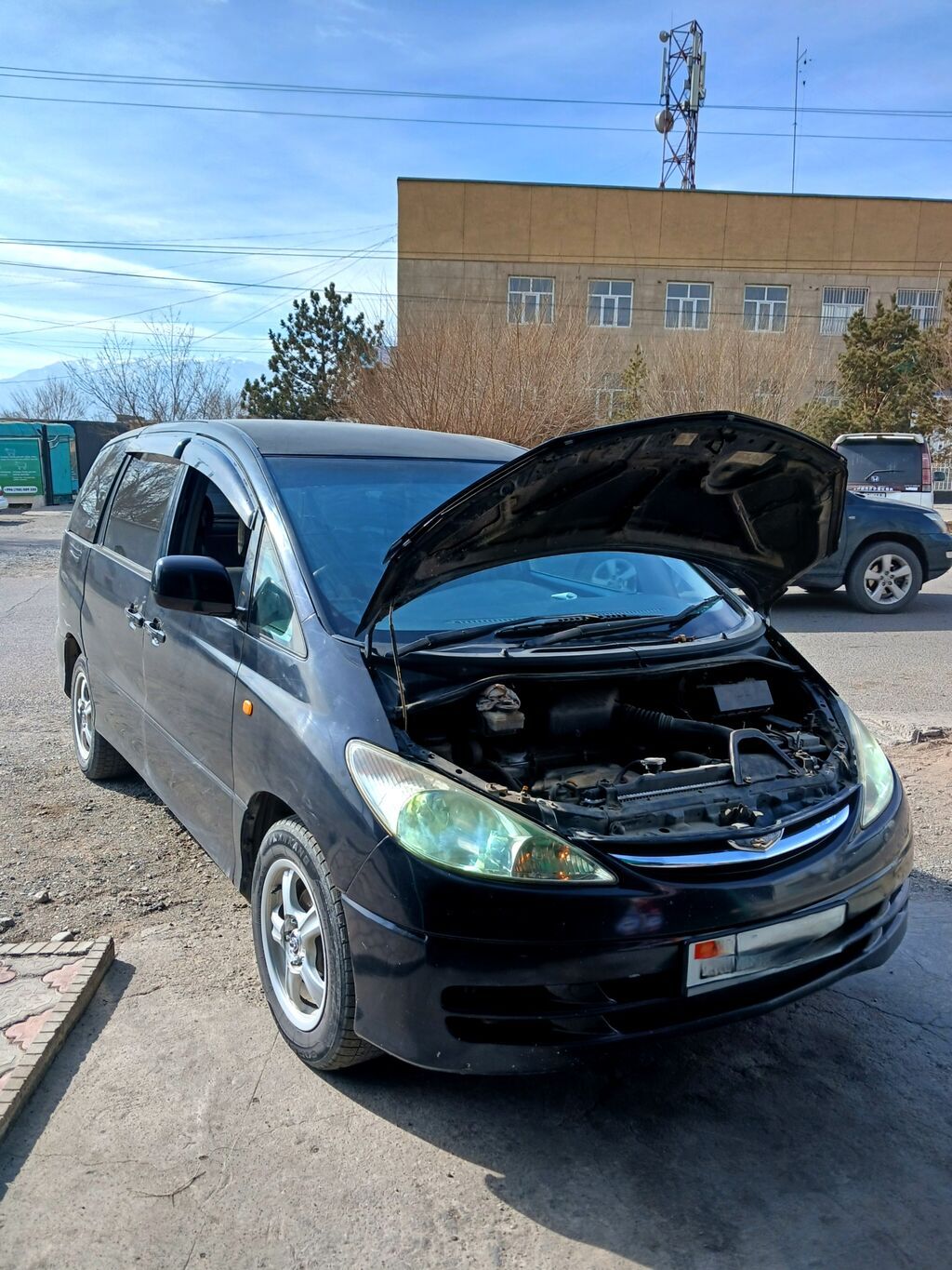 Toyota Estima