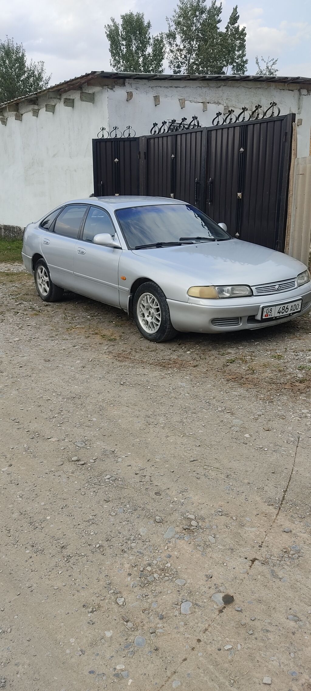 Mazda Cronos