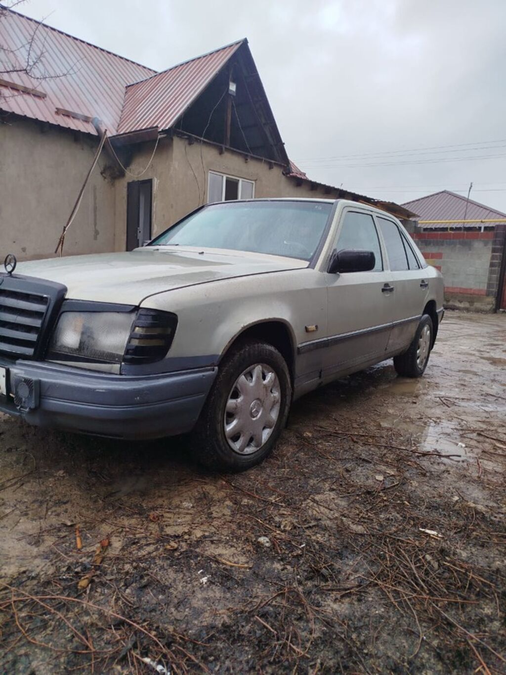 Mercedes-Benz W124