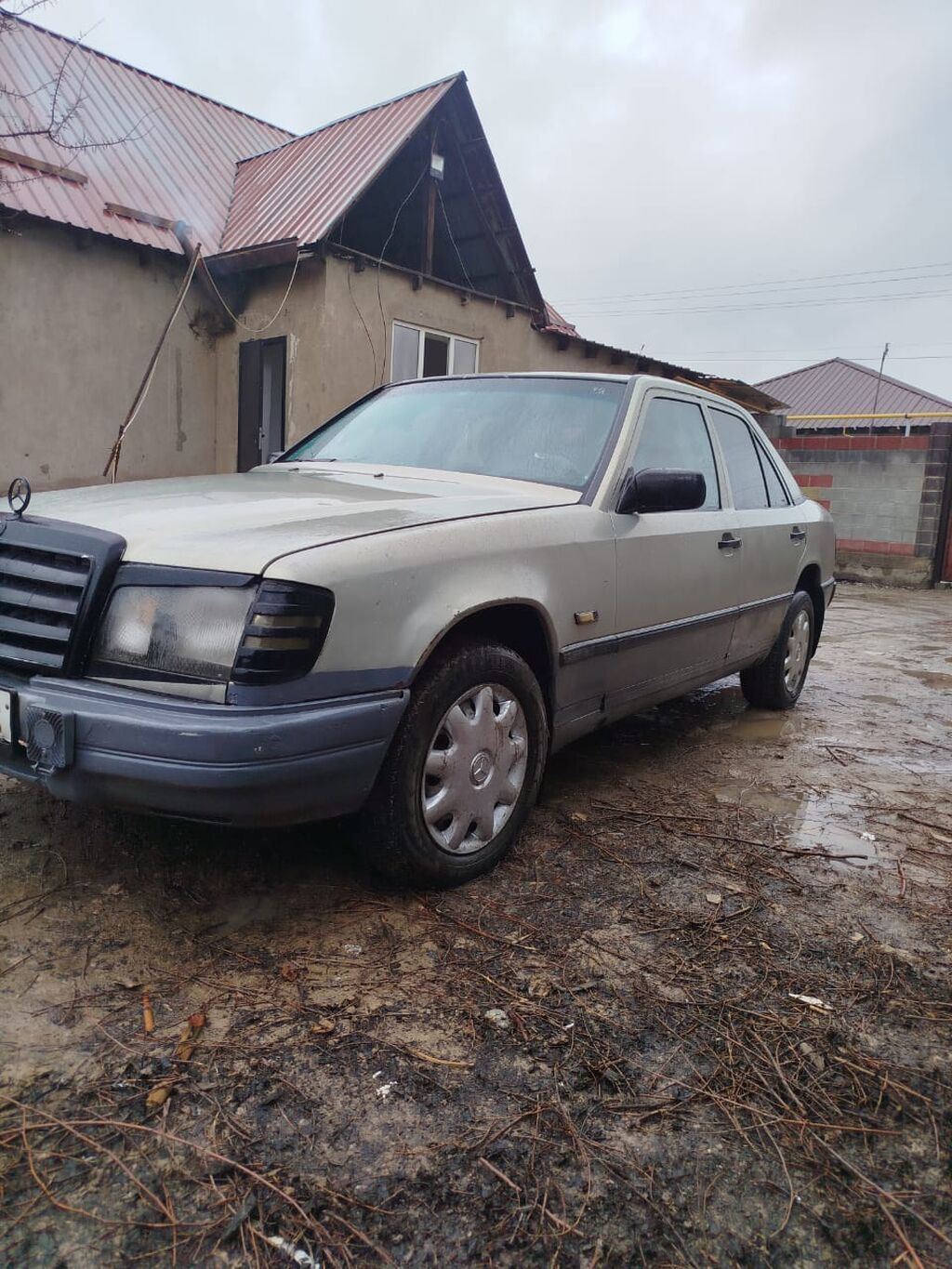 Mercedes-Benz W124
