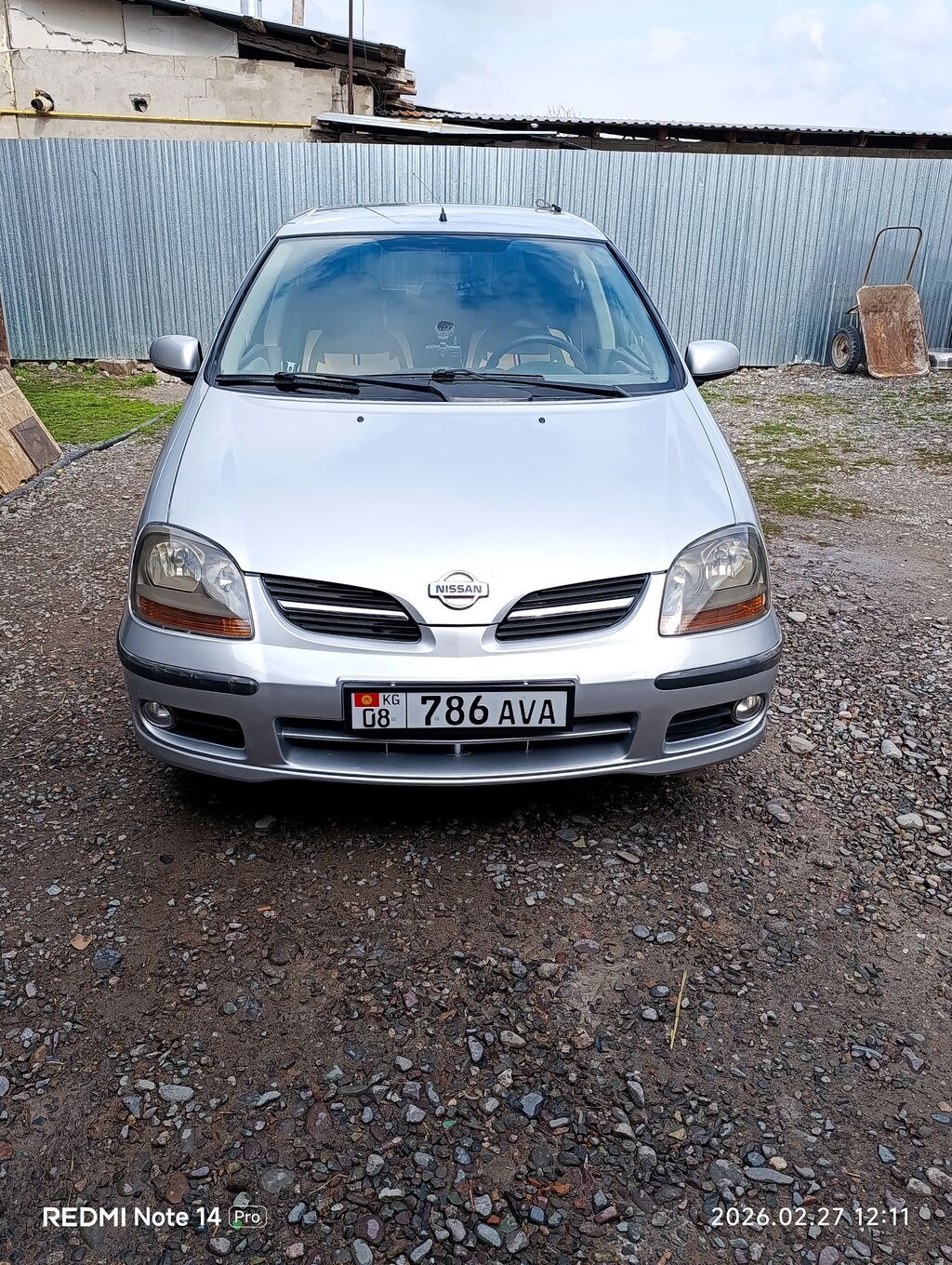 Nissan Almera Tino