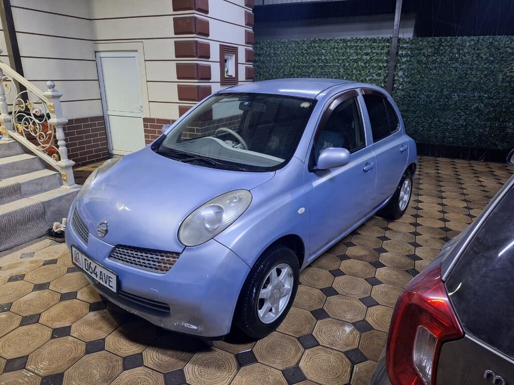 Nissan March