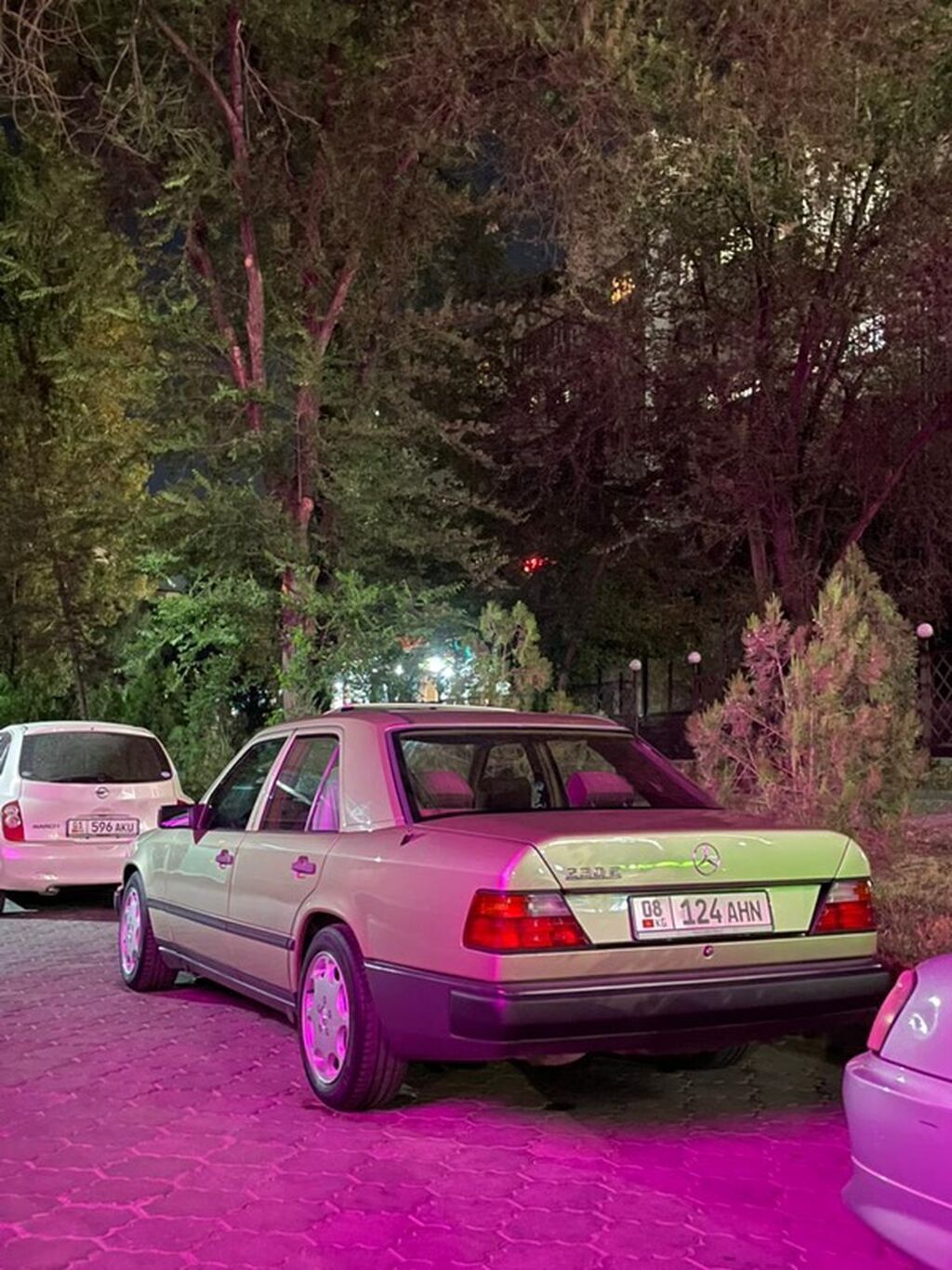 Mercedes-Benz W124