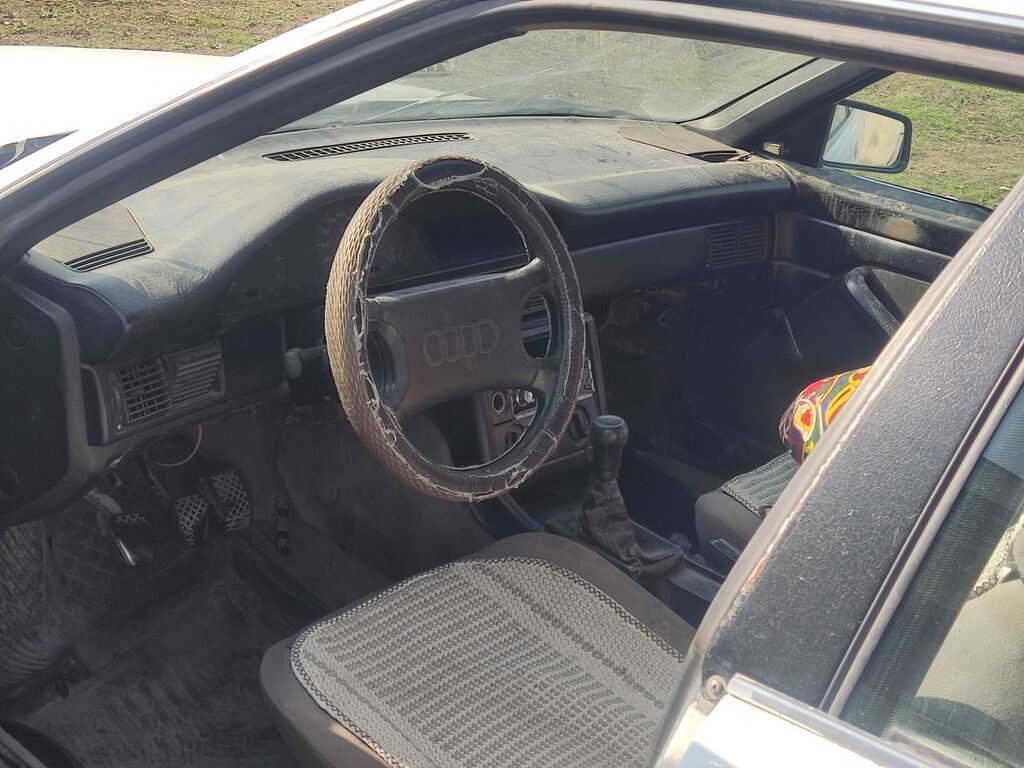 Audi 100