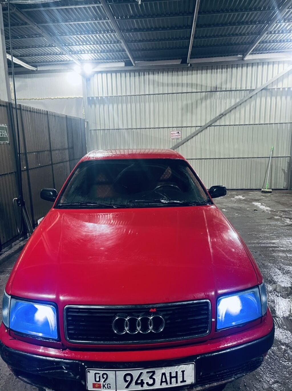 Audi 100