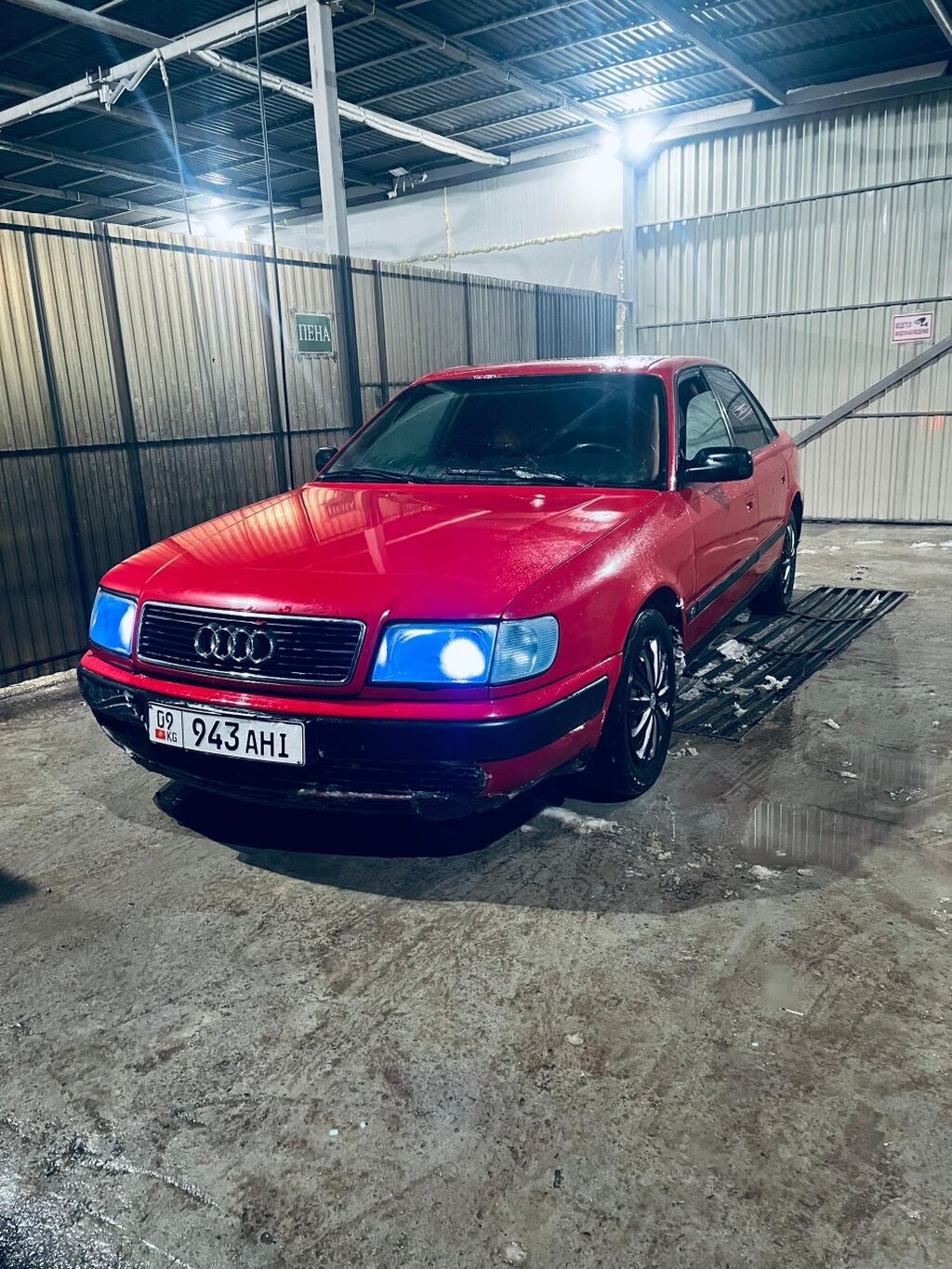 Audi 100
