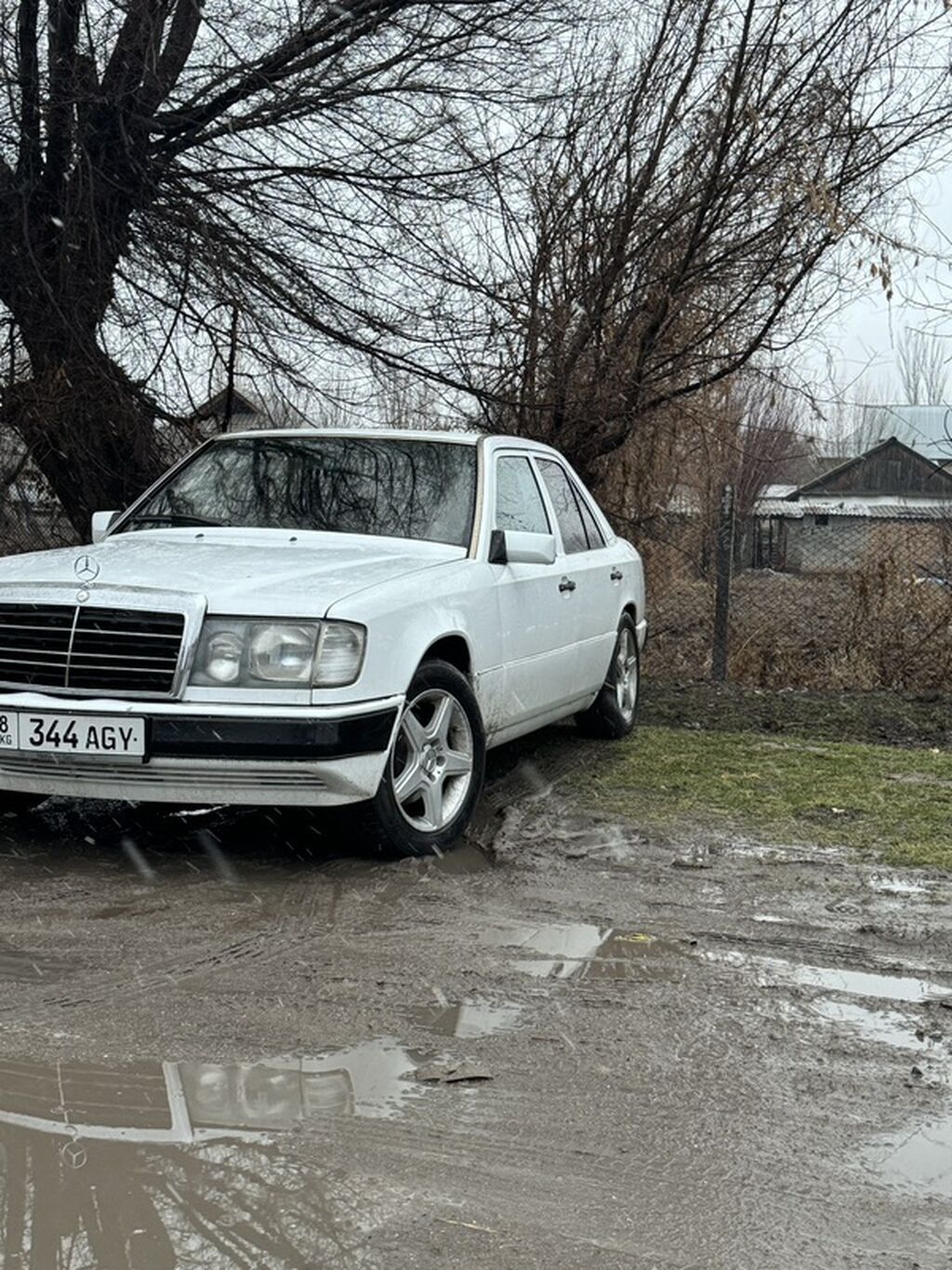 Mercedes-Benz W124