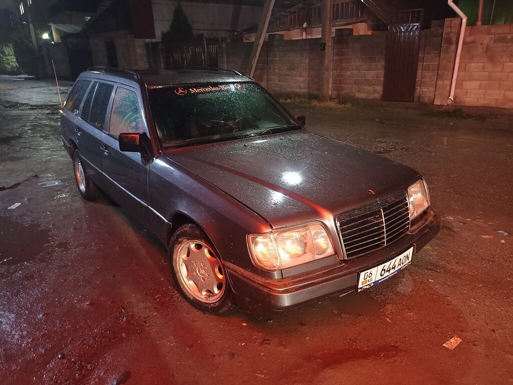 Mercedes-Benz W124