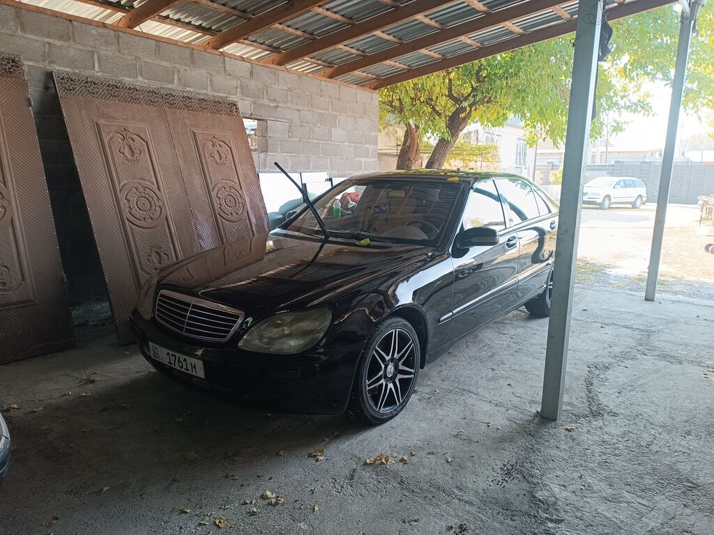 Mercedes-Benz S-Class