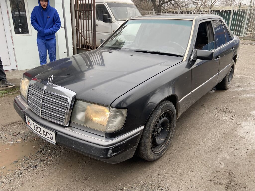 Mercedes-Benz W124